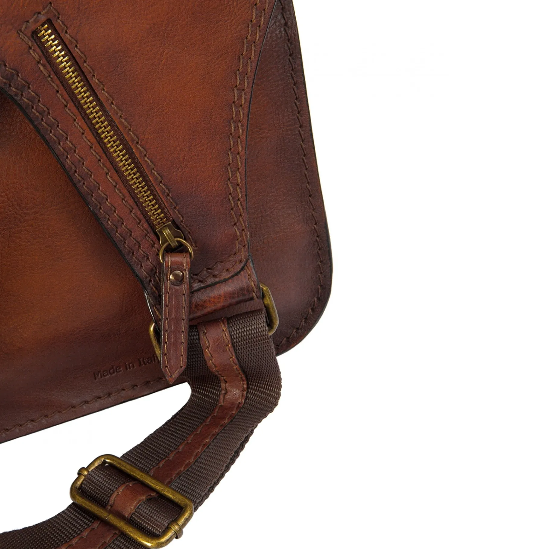 bisaccia_brown__zaino_in__4.webp GUIDOMAGGI Pratesi Bags>Bisaccia Brown - Zaino in pelle Monospalla