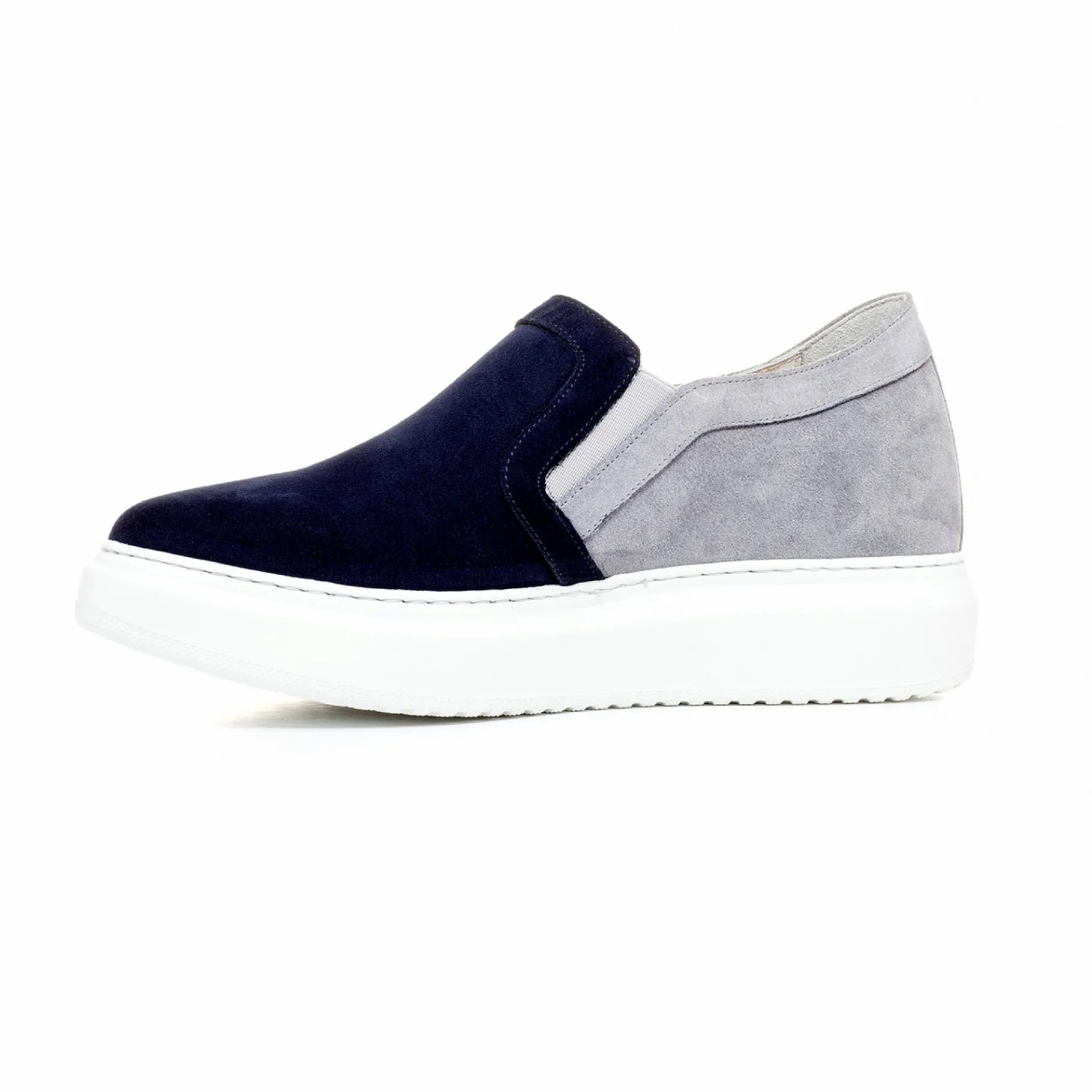 europe__slipon_con_rialzo_2.webp Uomo GUIDOMAGGI Slip-on>Europe - Slip-On con rialzo interno in Pelle Scamosciato da 6 a 8 cm più alto